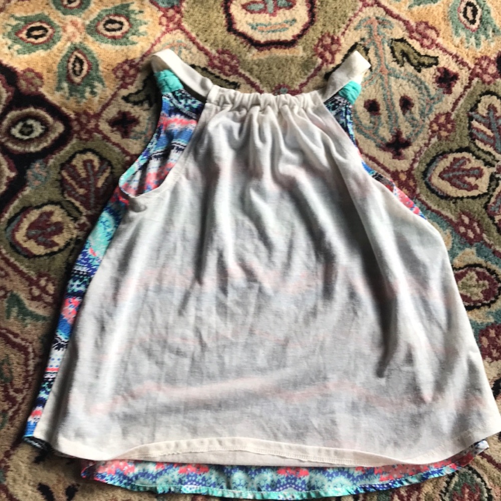 Shirt - Picture 2 of 4